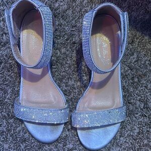 Girls heels size 3